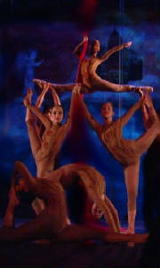 Ballet_-_2005_along_5.jpg